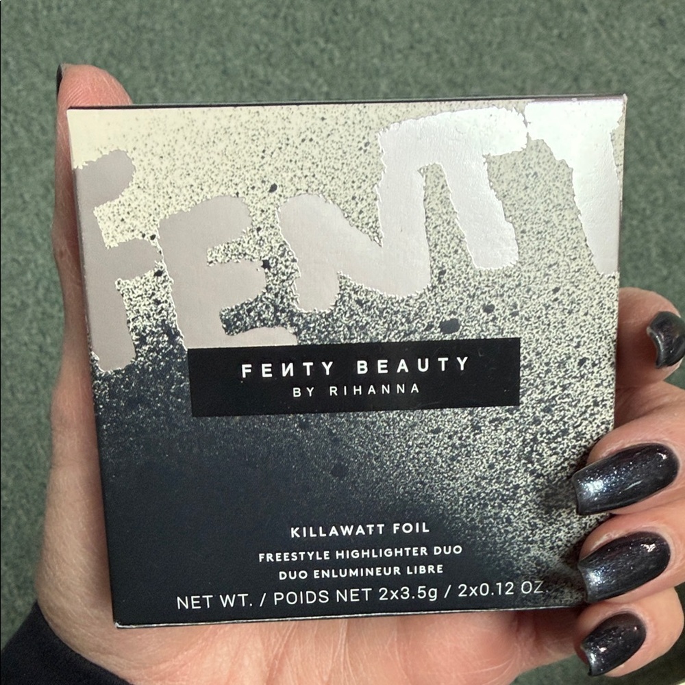 Fenty Beauty Killawatt Foil Highlighter Duo - Silver and Black